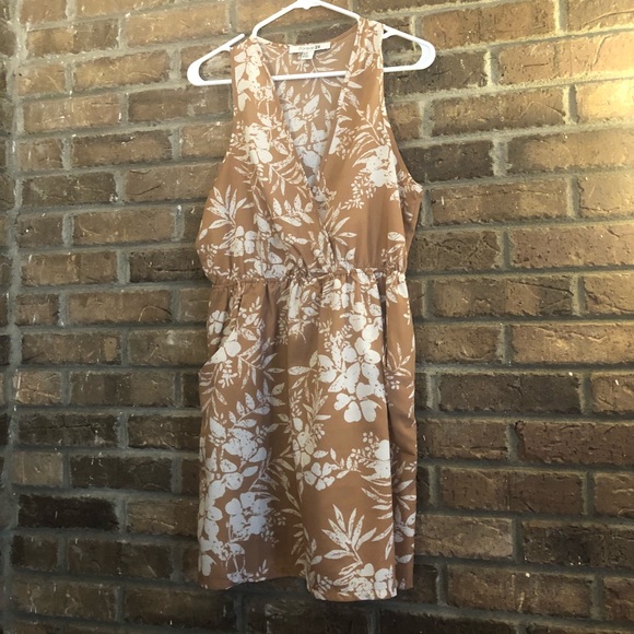 Golden Floral Forever 21 Dress. Medium. - Picture 1 of 5